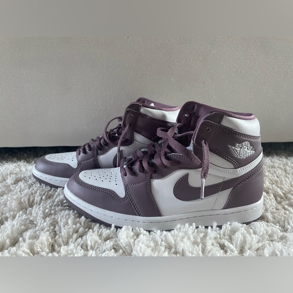 Air Jordan 1 High OG “Mauve”